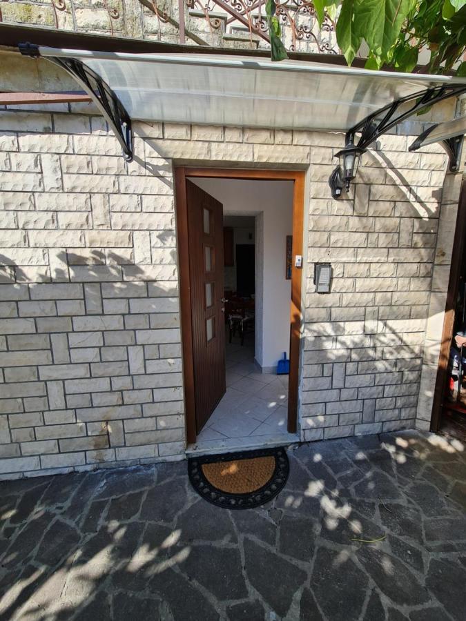 Apartma Pina Apartment Изола Екстериор снимка