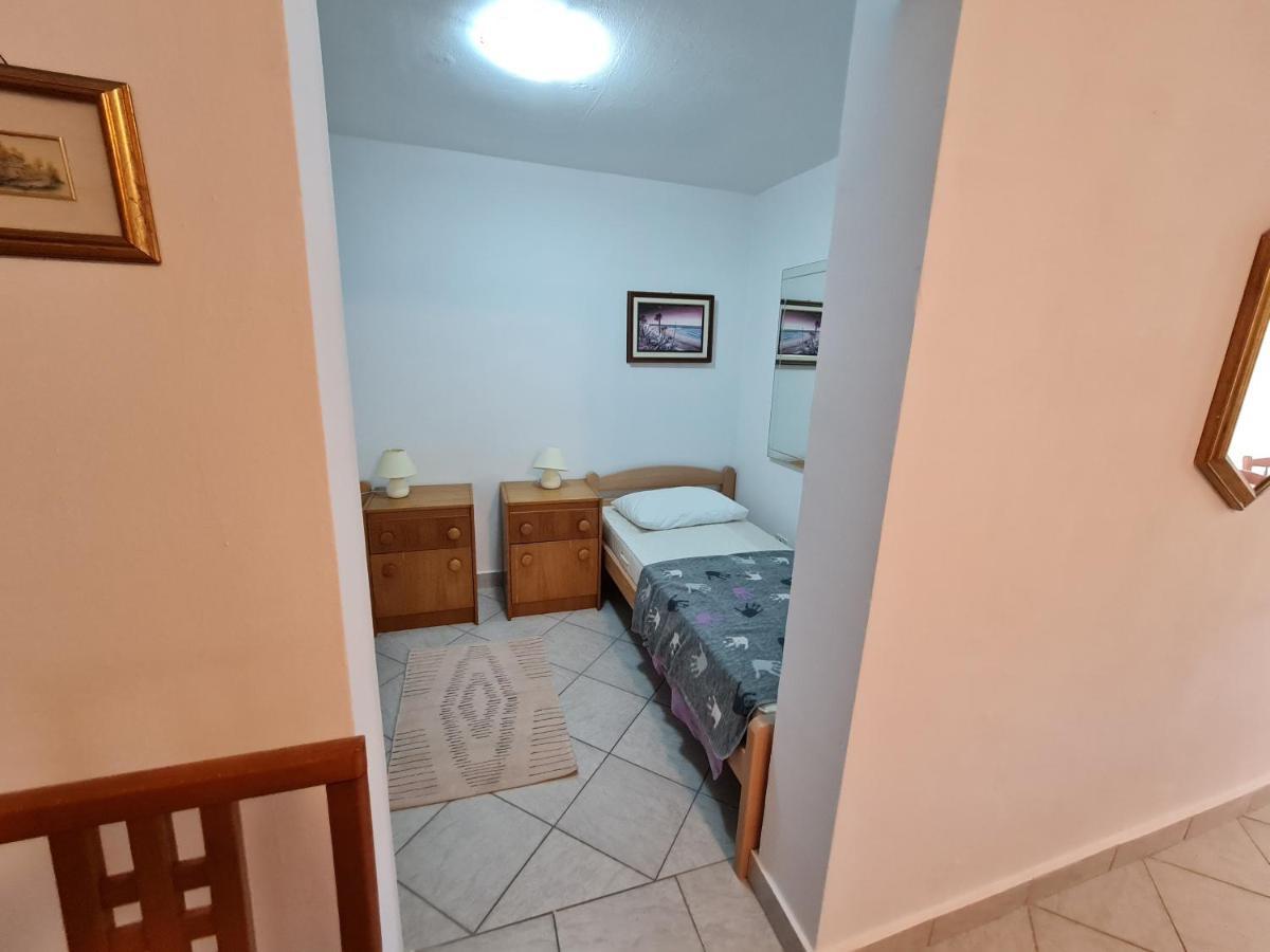 Apartma Pina Apartment Изола Екстериор снимка